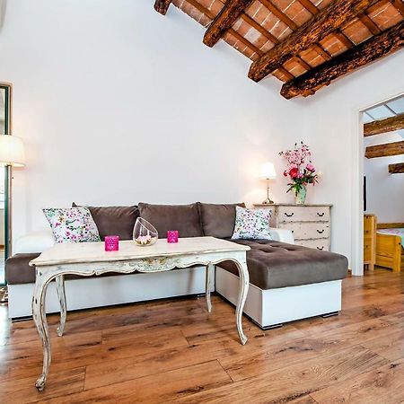 Apartment Casa Alek Ρόβινι Εξωτερικό φωτογραφία