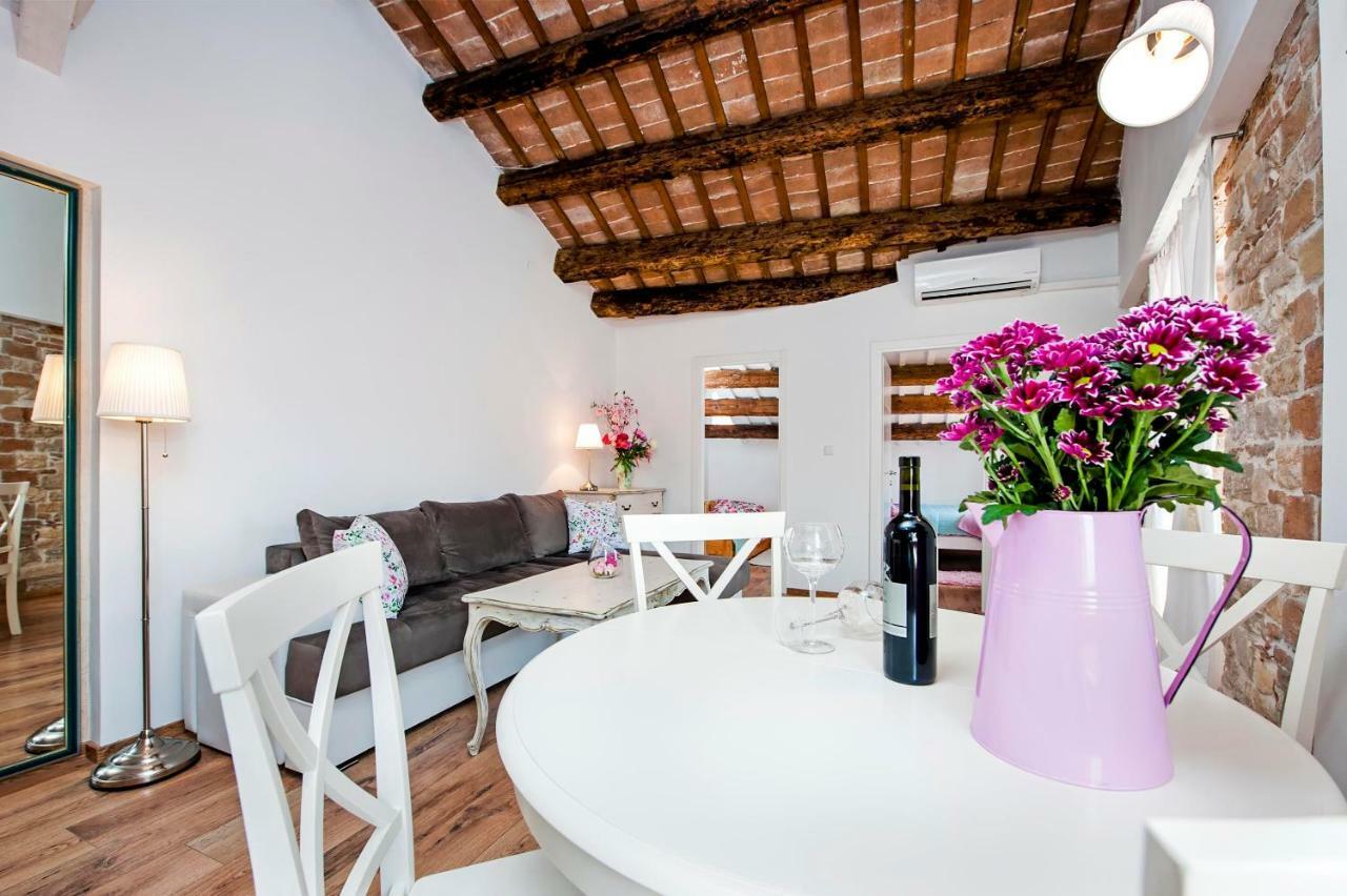 Apartment Casa Alek Ρόβινι Εξωτερικό φωτογραφία