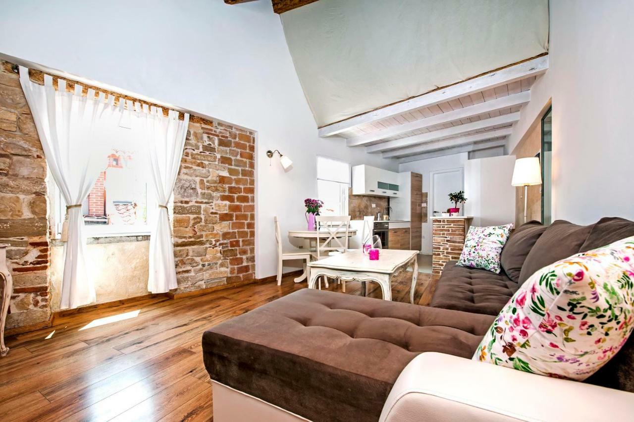 Apartment Casa Alek Ρόβινι Εξωτερικό φωτογραφία