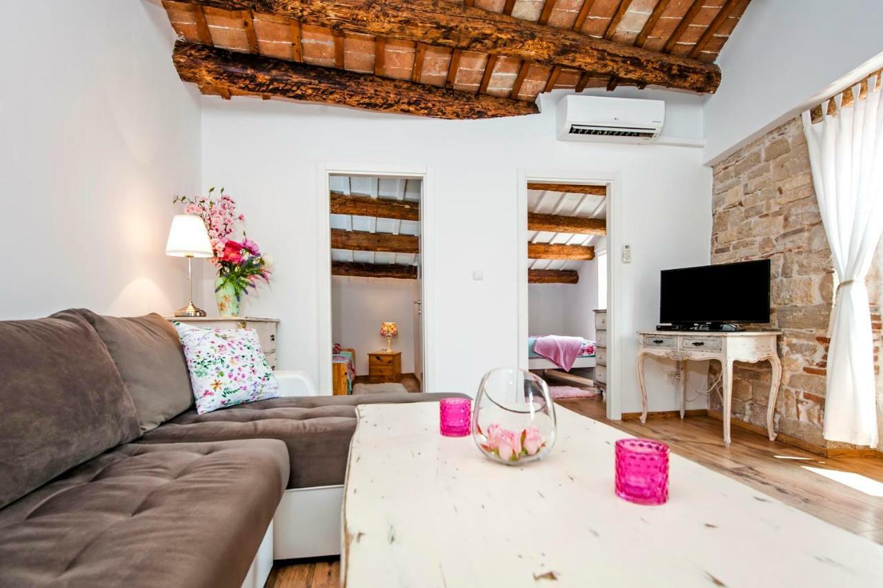 Apartment Casa Alek Ρόβινι Εξωτερικό φωτογραφία