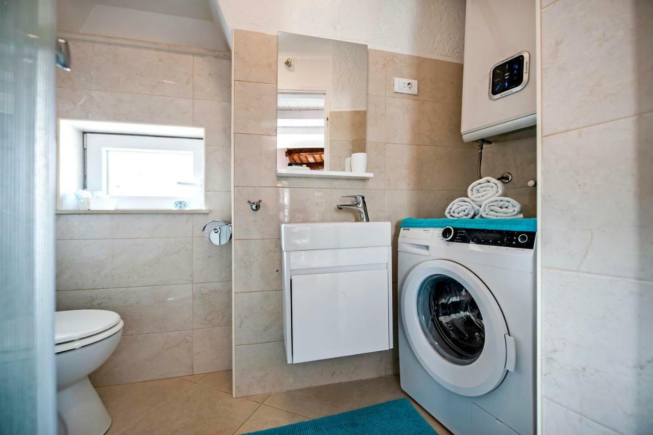 Apartment Casa Alek Ρόβινι Εξωτερικό φωτογραφία